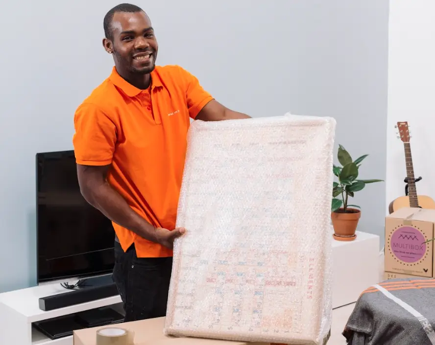 Un déménageur professionnel JUM