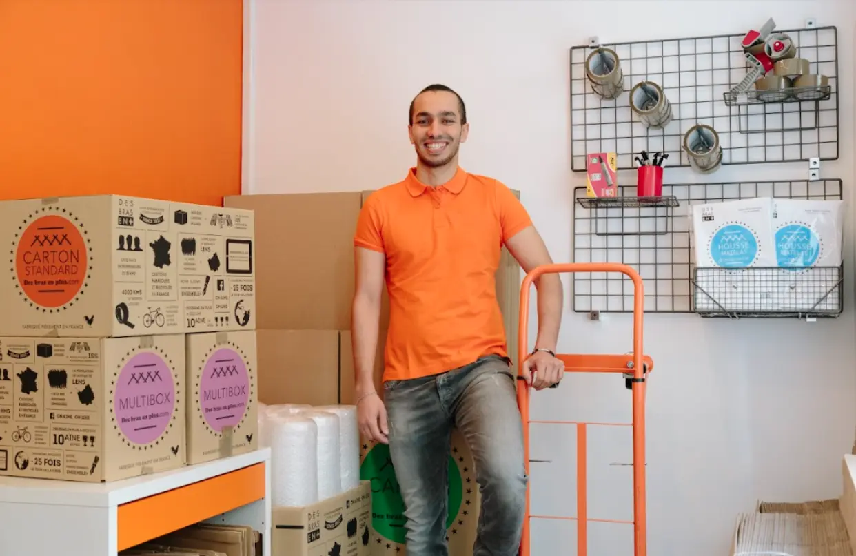 Un déménageur professionnel JUM